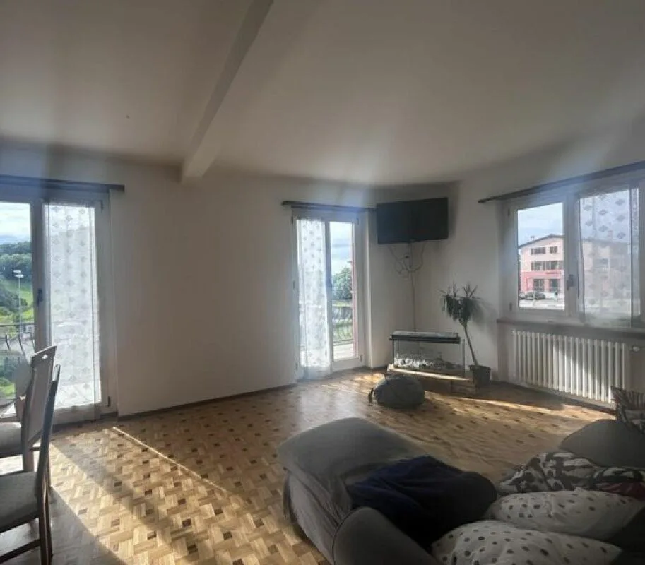 APPARTAMENTO 4.5 LOCALI CON VISTA APERTA