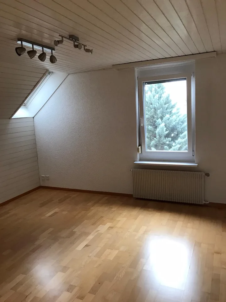 Schöne, zentral gelegene 3.5-Zimmer-Wohnung zu vermieten – Foto 8 von 10
