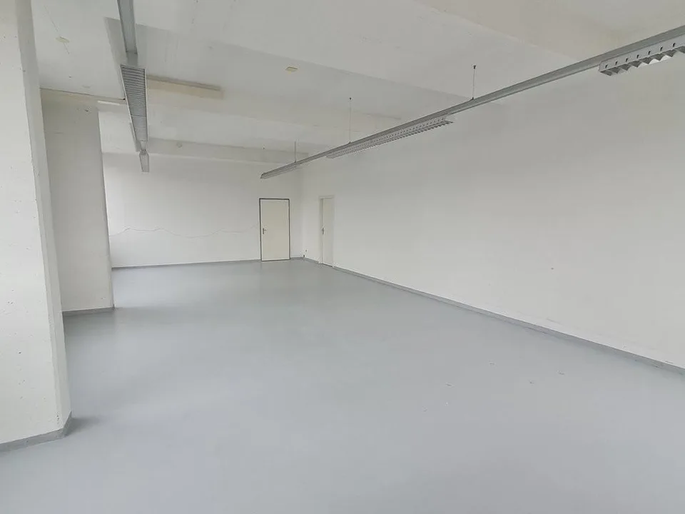 Vielseitige und moderne Gewerbefläche mit guter Verkehrsanbindung