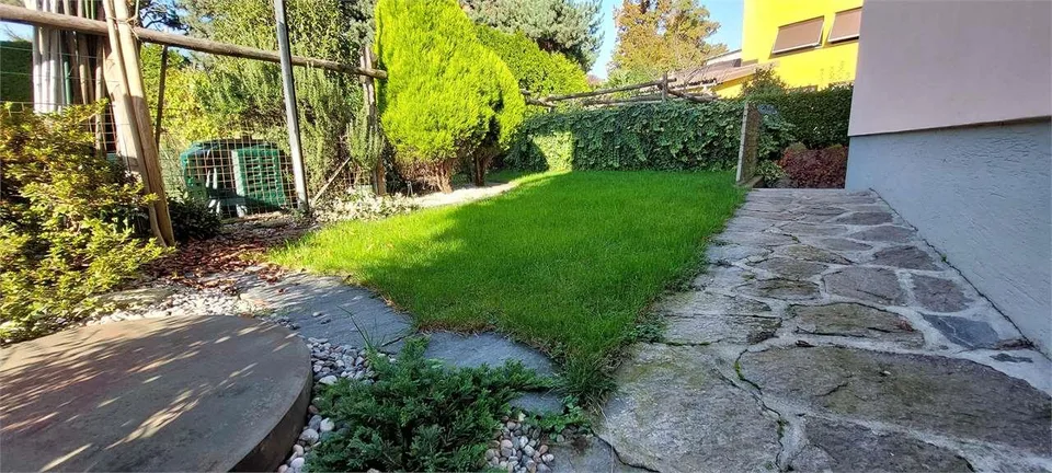Comano - Splendido e Grande 5 Locali in Casa bifamiliare con Giardino