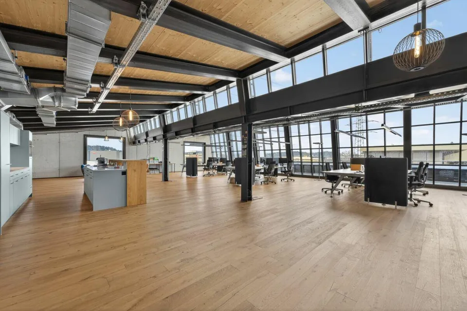 Moderne ausgebaute Büroflächen in repräsentativem Bürogebäude