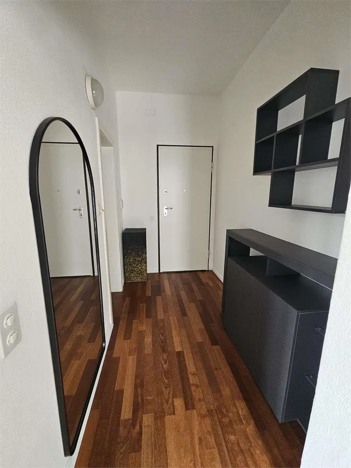 Lugano centro, affitto ufficio di 2.5 locali