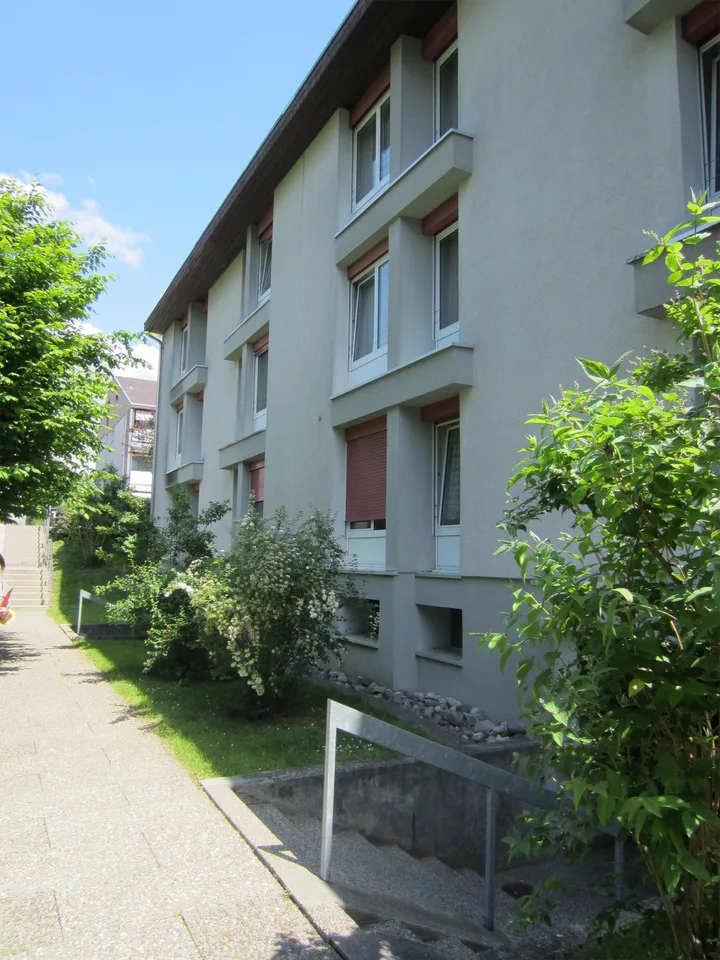 3.5-Zimmerwohnung im 2. OG rechts zu vermieten