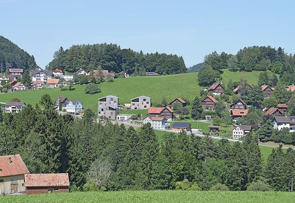 Aussichtsreiches Wohnen im kühlen Haus am Sonnenhang