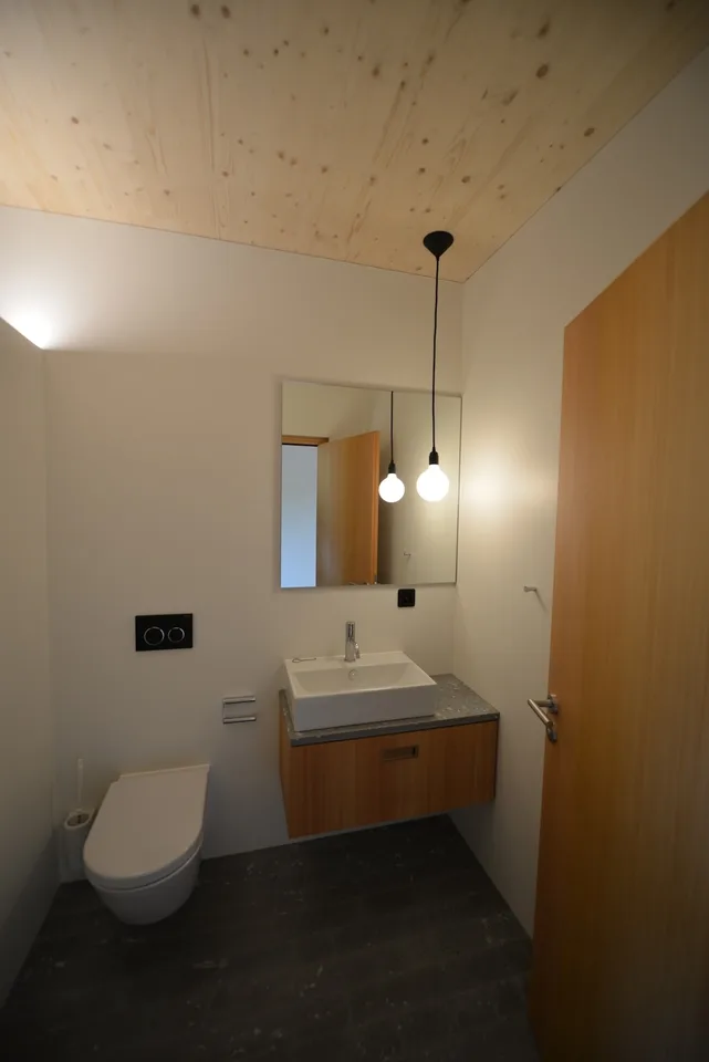 Aussichtsreiches Wohnen im kühlen Haus am Sonnenhang
