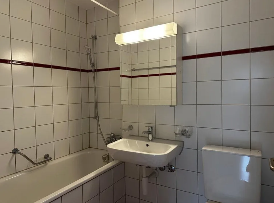 Grosszügige 3.5 Zimmer Wohnung – Foto 7 von 7
