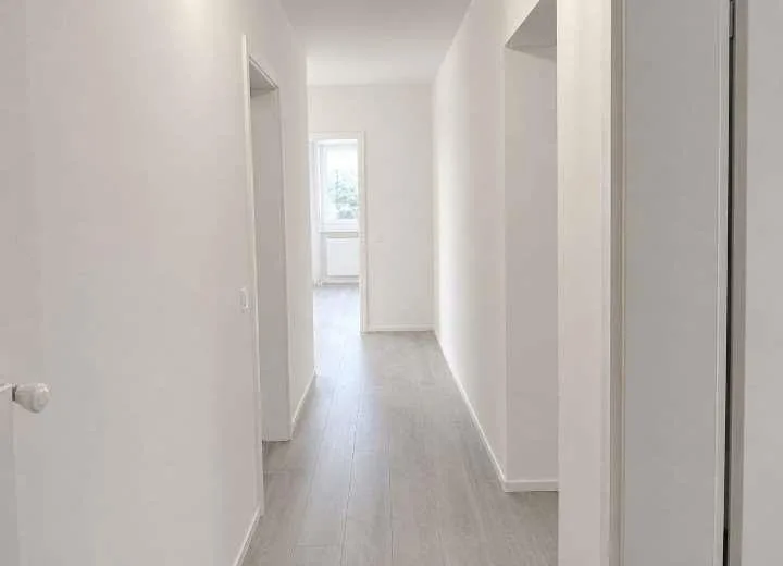 4.5 LOCALI A MENDRISIO - SPAZIO, LUMINOSITÀ E COMFORT A PREZZO IMBATTI