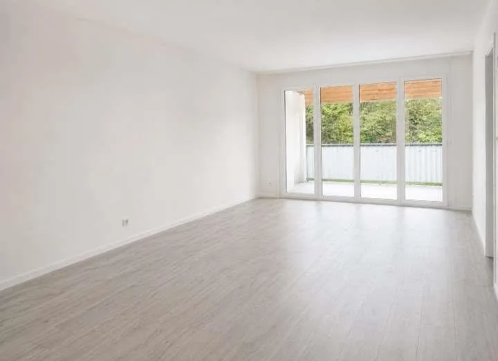 4.5 LOCALI A MENDRISIO - SPAZIO, LUMINOSITÀ E COMFORT A PREZZO IMBATTI