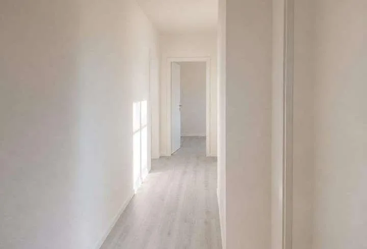 4.5 LOCALI A MENDRISIO - SPAZIO, LUMINOSITÀ E COMFORT A PREZZO IMBATTI