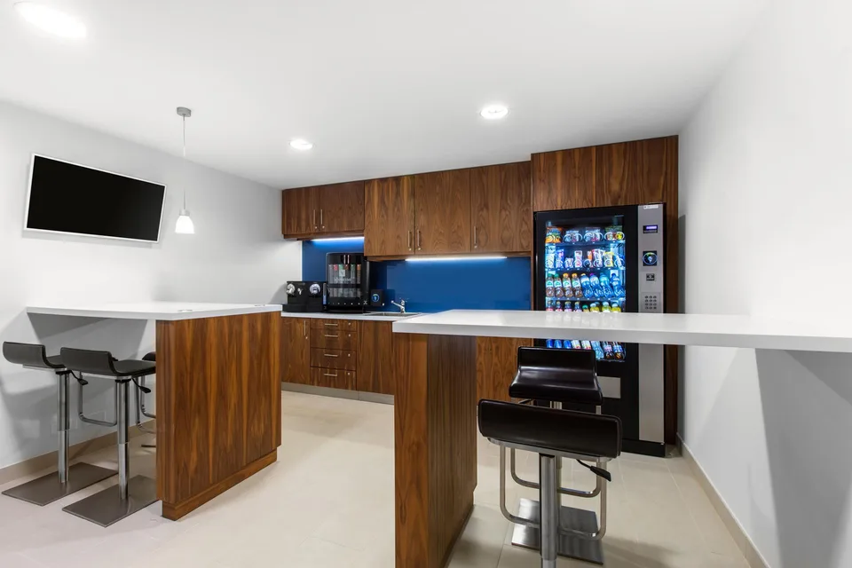 Privater Büroraum für 3 in Regus Metalli – Foto 9 von 11