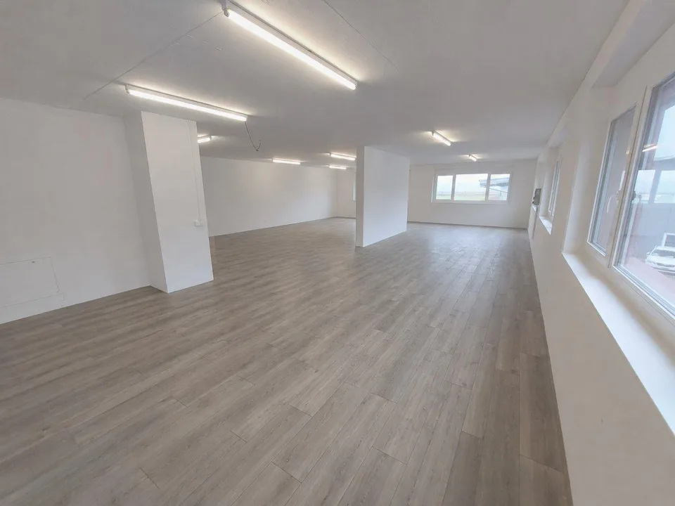 Attraktive Gewerbeflächen im 1. Obergeschoss