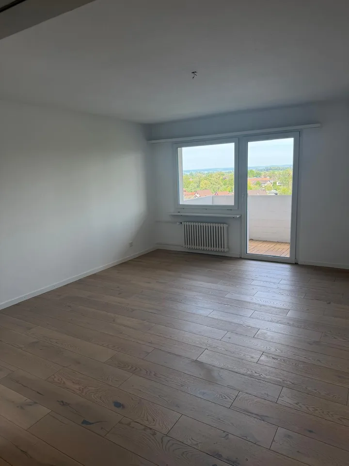 Moderne und helle Wohnung in Rheineck mit Weitsicht, Balkon & Garage