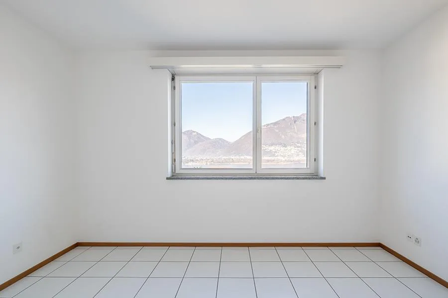 3.5 LOCALI CON VISTA LAGO A SAN NAZZARO – foto 11 di 15