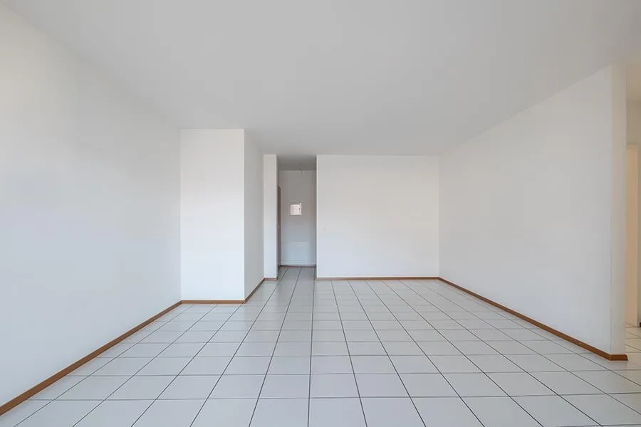 3.5 LOCALI CON VISTA LAGO A SAN NAZZARO