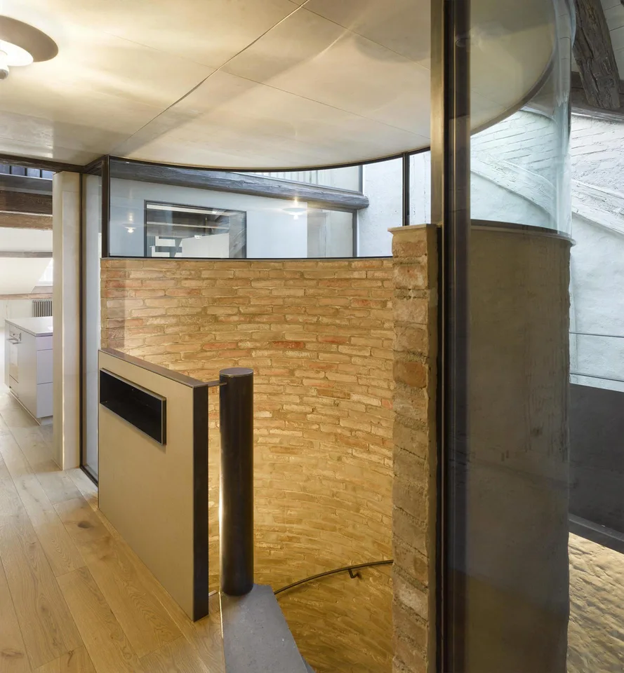 Elegant sanierte Wohnung mit viel Charme – Foto 8 von 13