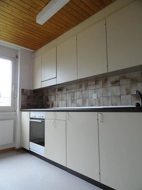 Heimelige Dachwohnung zu vermieten