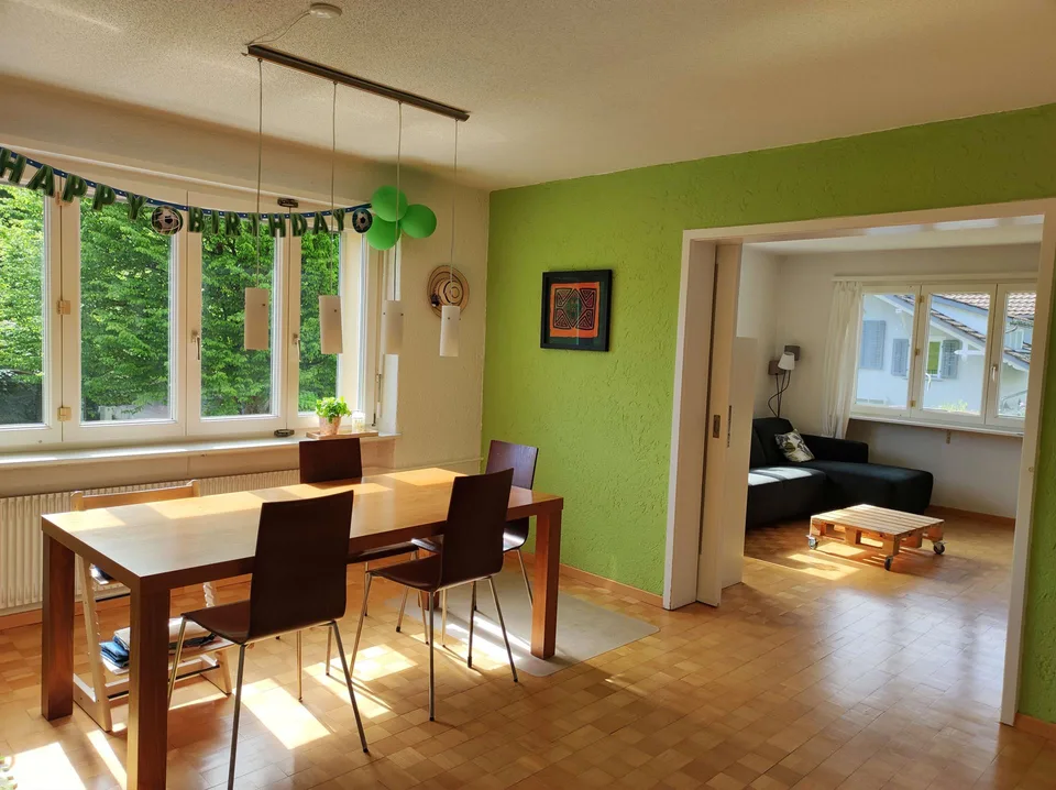 Helle 4-Zimmerwohnung mit Balkon in Teufen - frisch gestrichen! – Foto 6 von 10