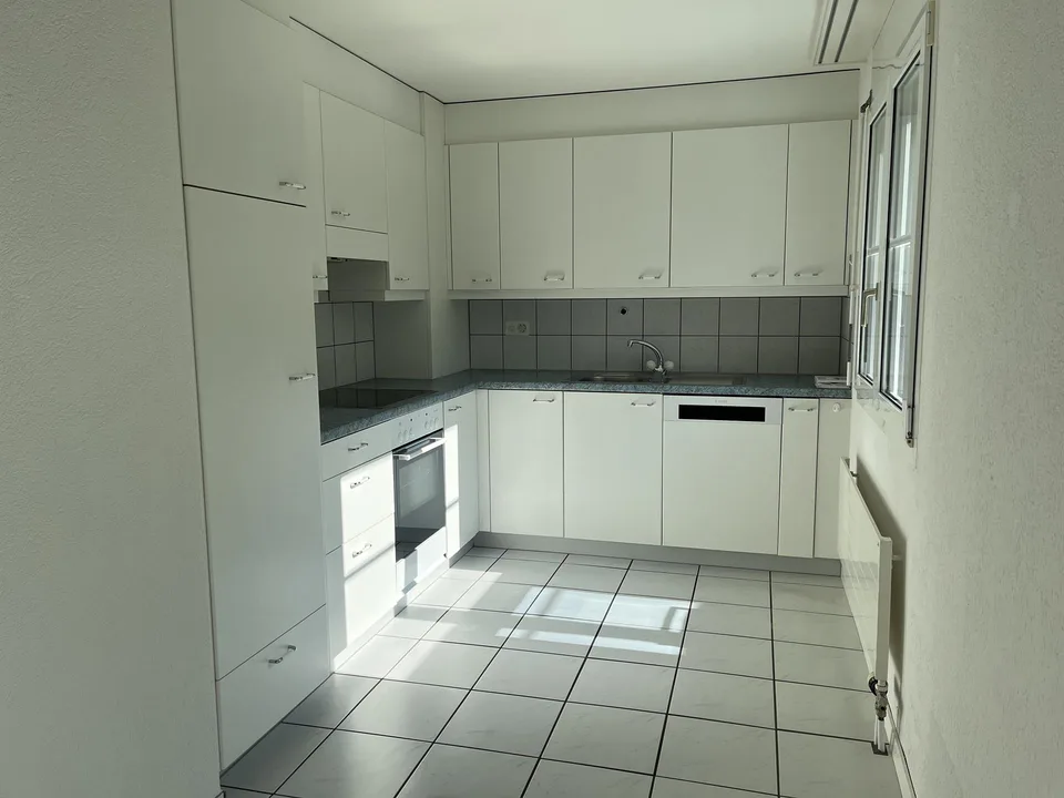 Schöne, helle 3.5 Zimmerwohnung mit grosser Galerie
