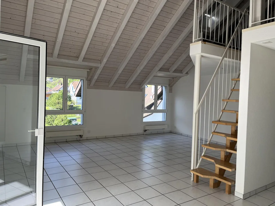 Schöne, helle 3.5 Zimmerwohnung mit grosser Galerie