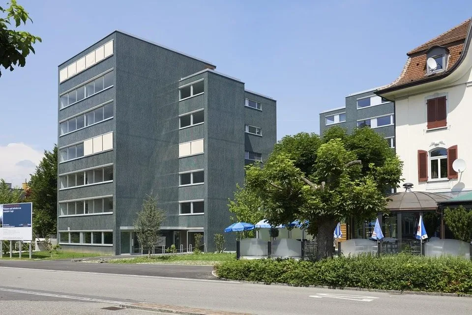 Einstellhallenplatz in Wohlen AG zu vermieten
