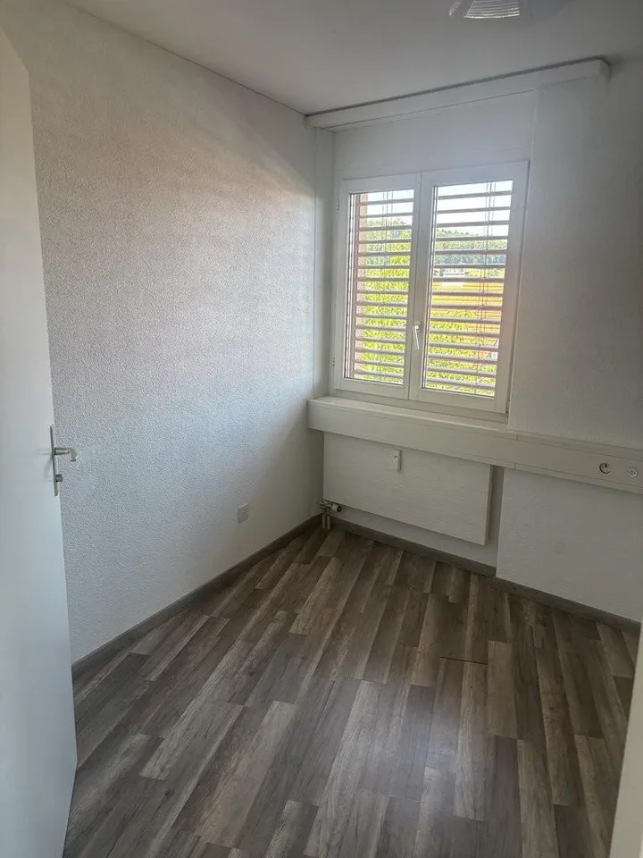 Schöner, heller Gewerberaum an guter Lage zu vermieten! – Foto 7 von 7