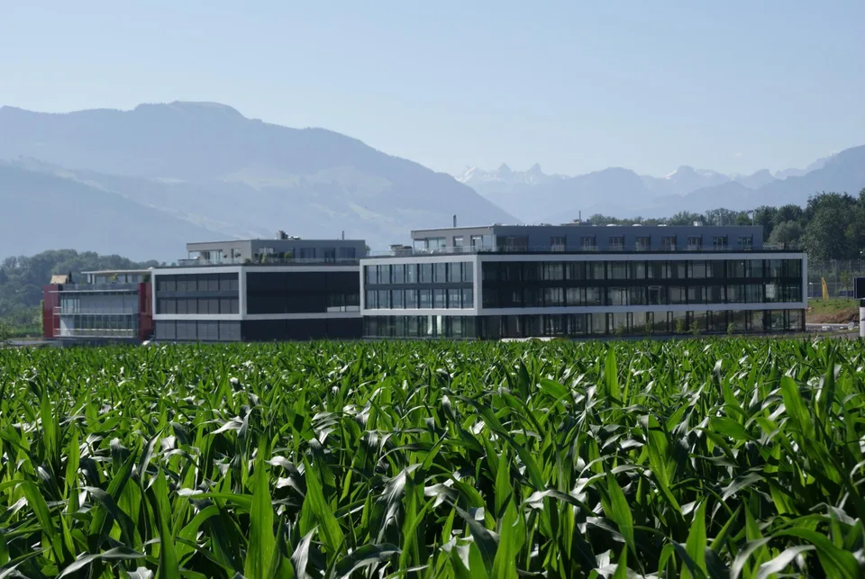 Büroräumlichkeiten 254m2, Archivraum 54m2 und 10 Parkplätzen – Foto 12 von 13