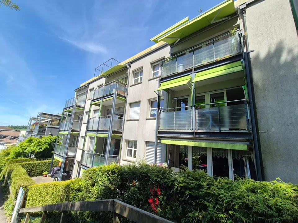 Zentrale, gemütliche 2-Zimmerwohnung  mit Sicht ins Grüne