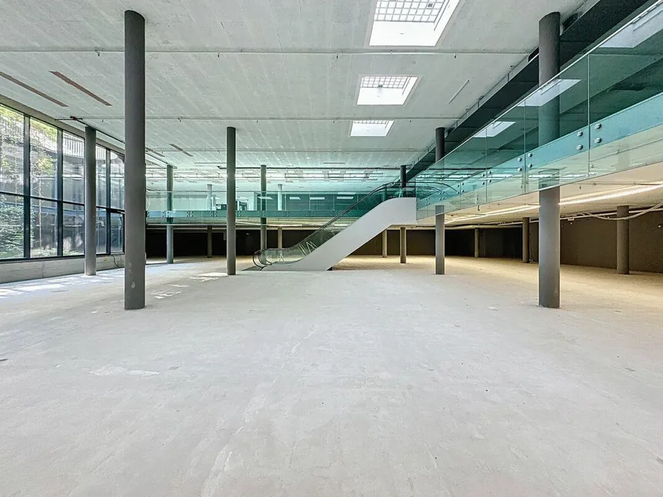 Surface unique de 2'500 m², divisible, au centre de Lausanne