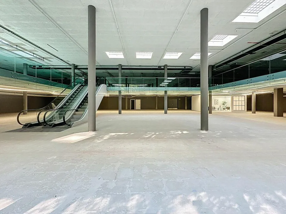 Surface unique de 2'500 m², divisible, au centre de Lausanne