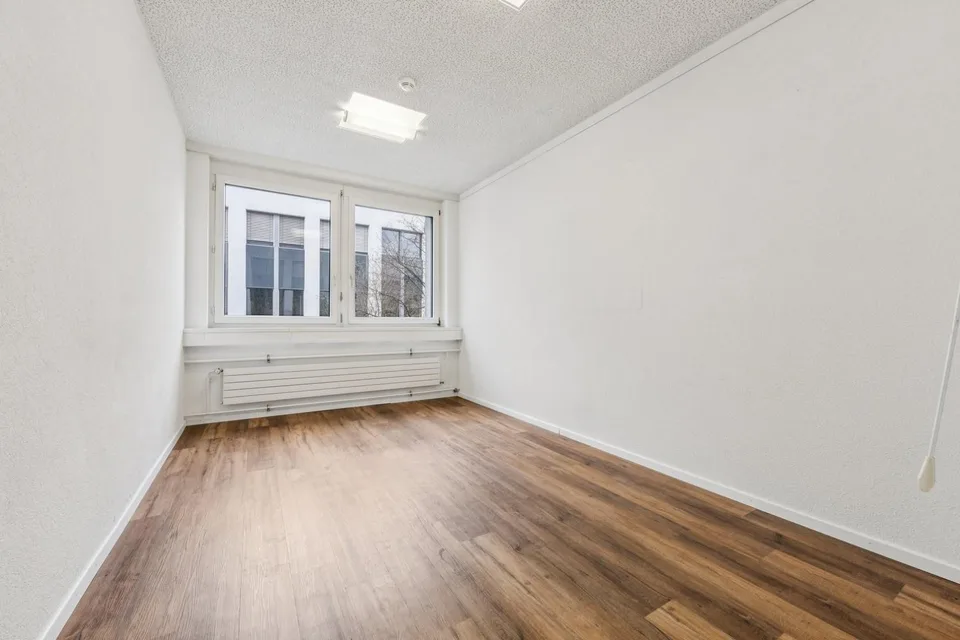 Einziehen statt ausbauen: Bürofläche zwischen Zürich & Basel – foto 11 di 13