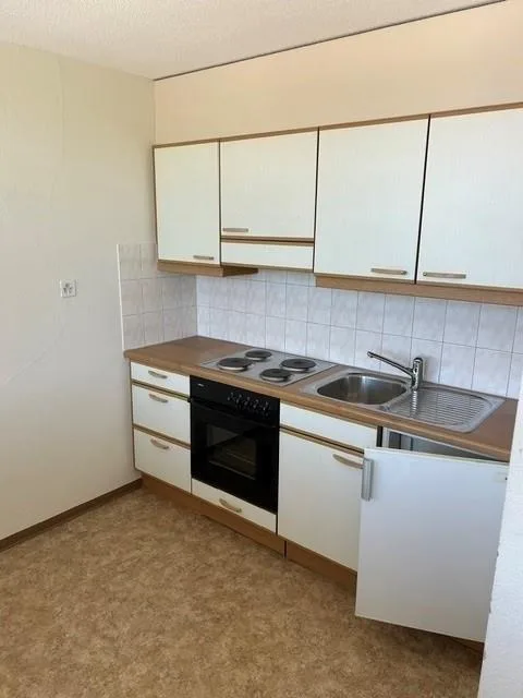 Sonnige, urbane 6-Zimmer-Wohnung mit Alpenblick (befristet)