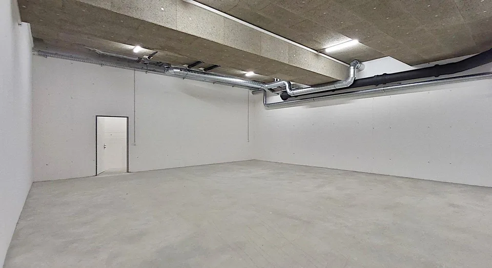 "Hohe Lagerflächen im Untergeschoss in Root! - jetzt ab 50 m²"