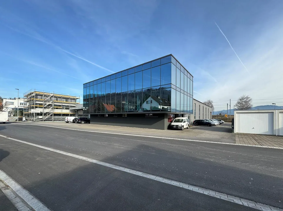 Ihre neuen Produktionsflächen: Modernste Industriehalle in der Au (SG)