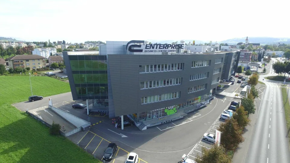 Helle und praktische Bürofläche in Autobahnnähe