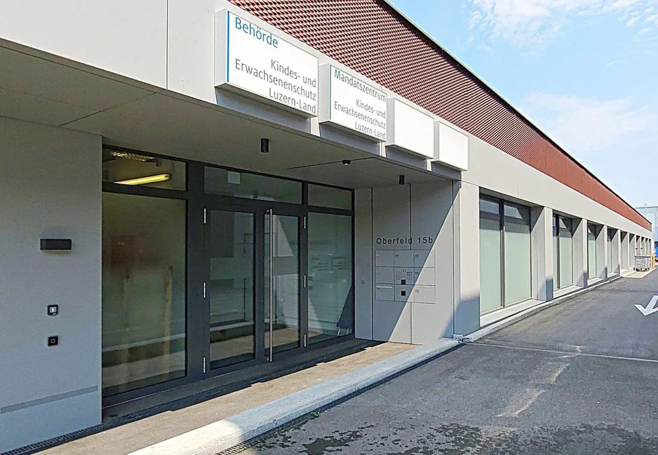 "Letzte Büro-Teilfläche - unweit Bahnhof Root-D4!" – Foto 11 von 12