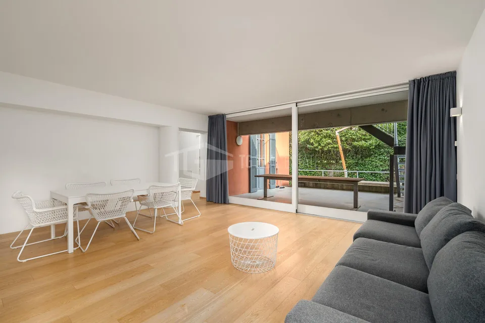 ACCOGLIENTE 2.5 LOCALI CON AMPIA TERRAZZA E GIARDINO
