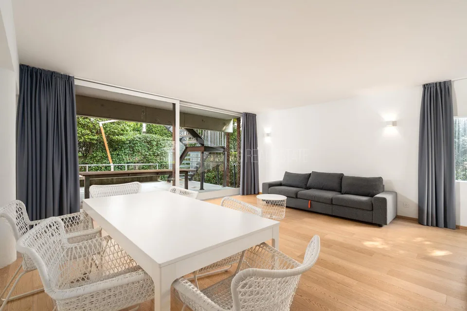 ACCOGLIENTE 2.5 LOCALI CON AMPIA TERRAZZA E GIARDINO