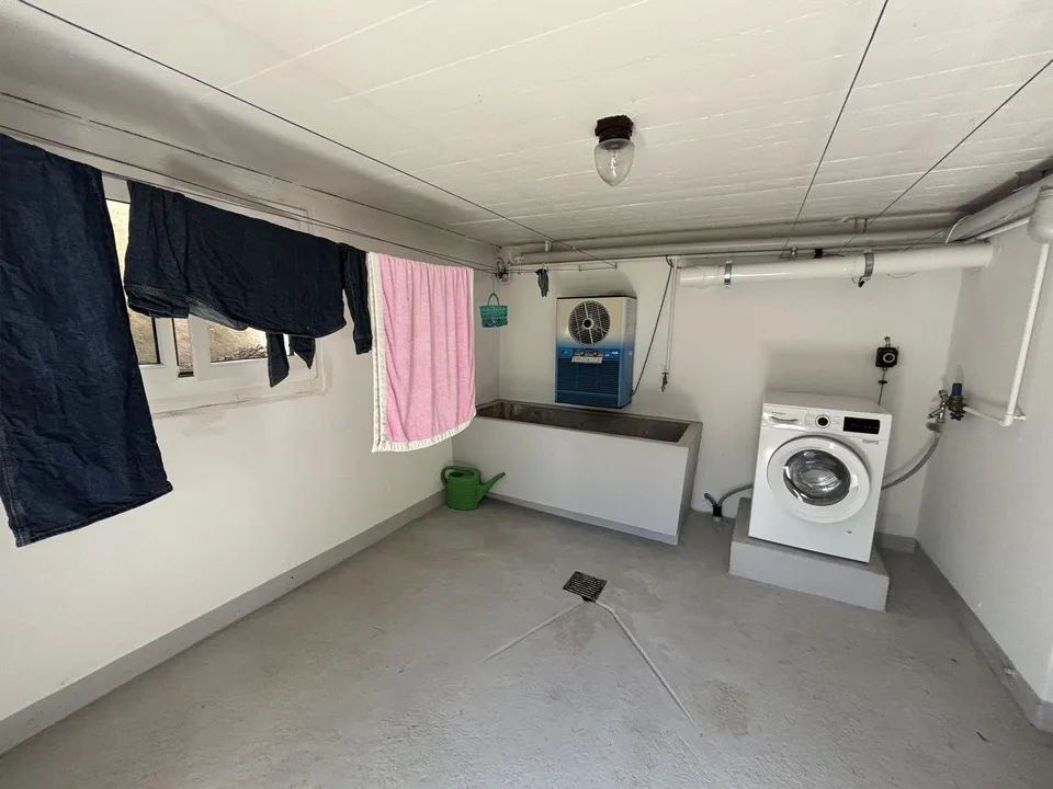 Möbliertes Einfamilienhaus mit Umschwung – Foto 10 von 10