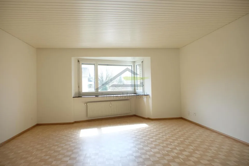 grosszügige 3.5-Zimmerwohnung in Riehen zu vermieten