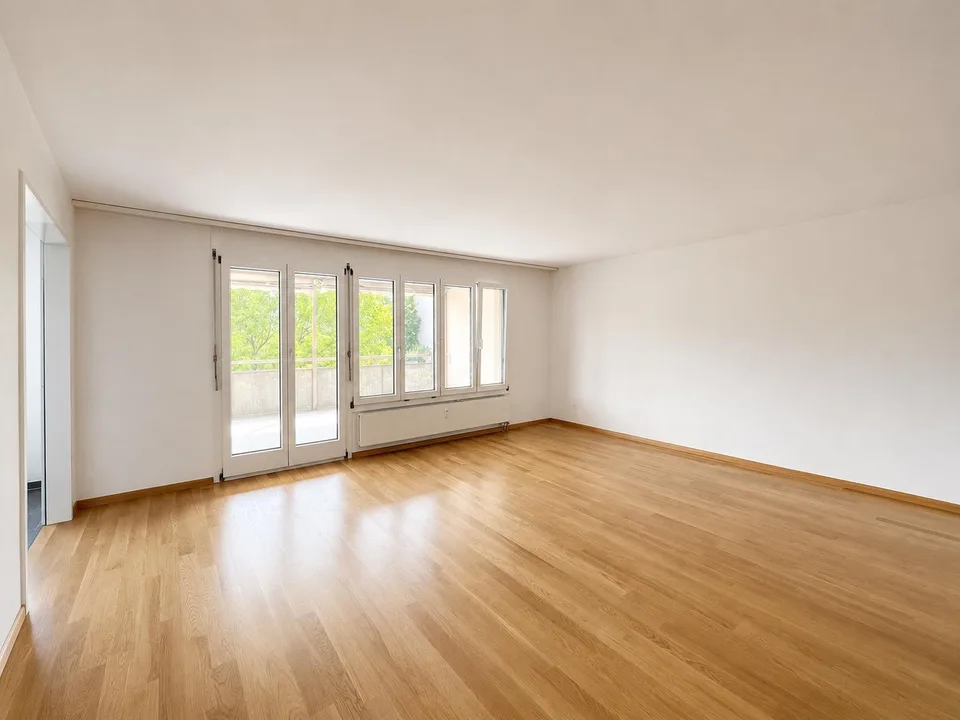 Moderne 3.5-Zimmerwohnung Nähe Gartenbad Aesch