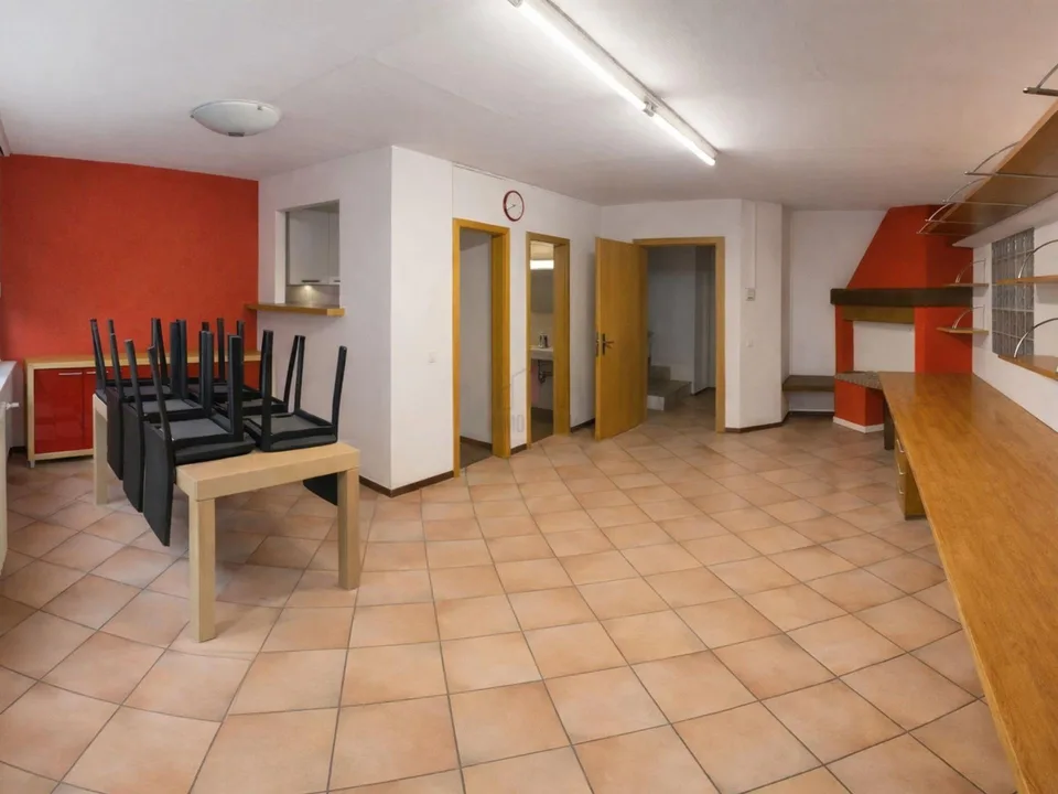 COMMERCIALE IN AFFITTO, UFFICIO/MAGAZZINO