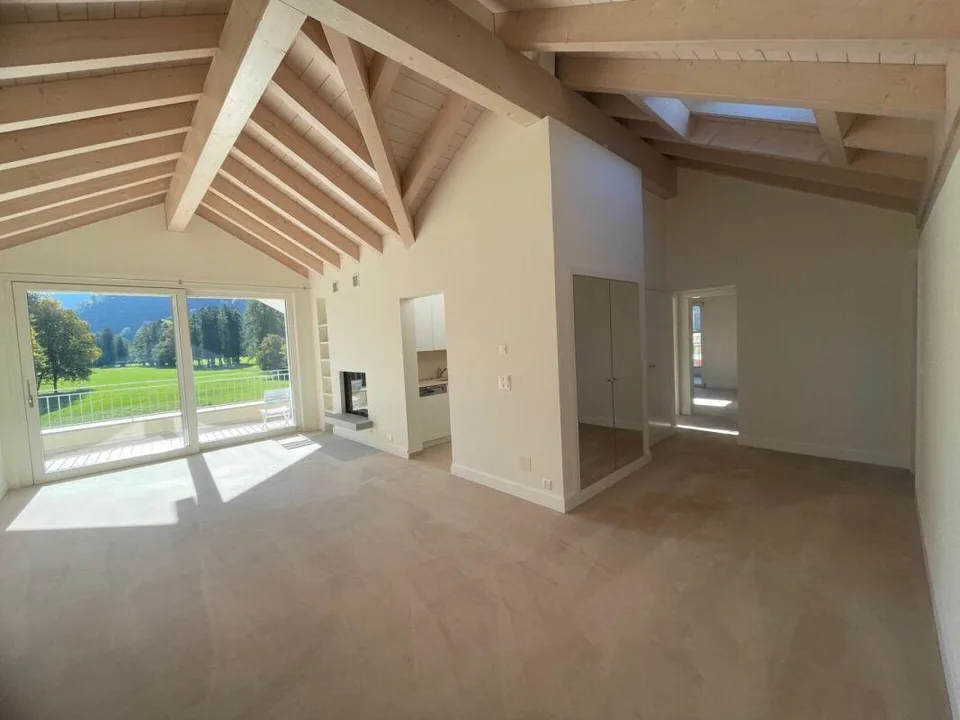 Appartamento attico di alta qualità con vista sul campo da golf