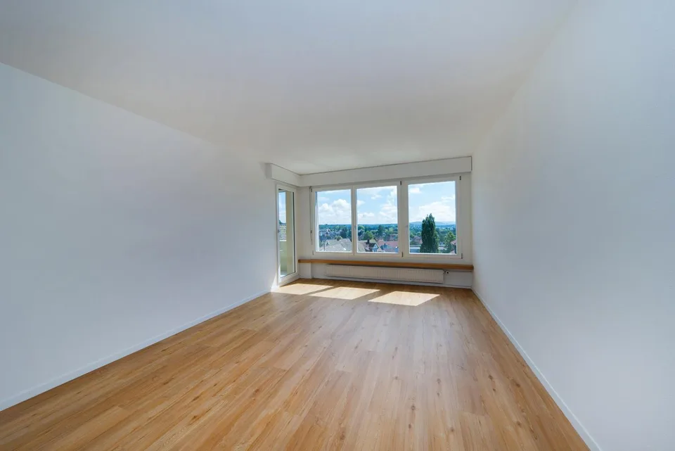 Ruhige 3-Zimmerwohnung mit Balkon und Weitsicht über Schaffhausen
