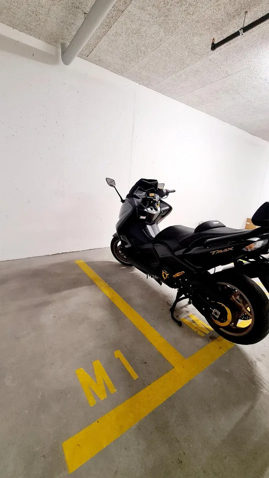 Motorradplatz in Tiefgarage zu vermieten