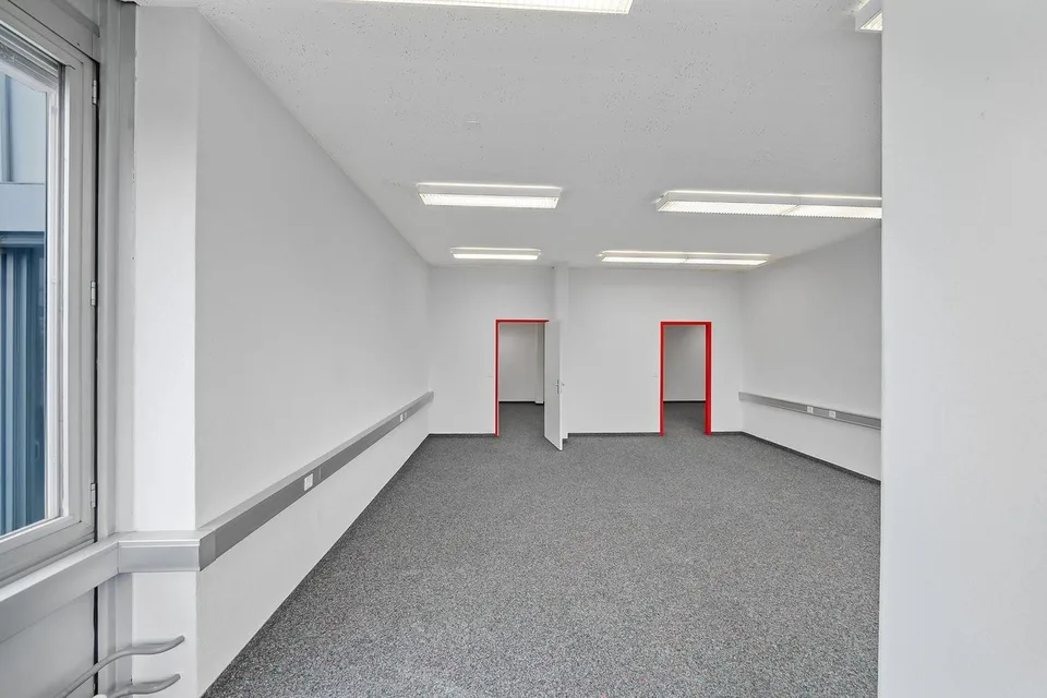 "Schicke Bürofläche hoch über Glattbrugg!" – Foto 8 von 15