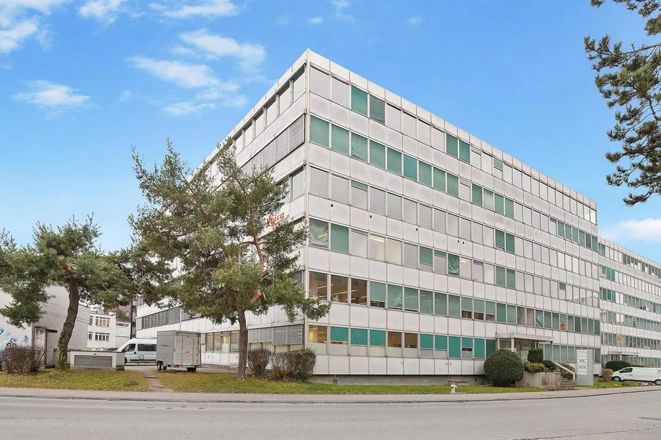 "Schicke Bürofläche hoch über Glattbrugg!" – Foto 15 von 15
