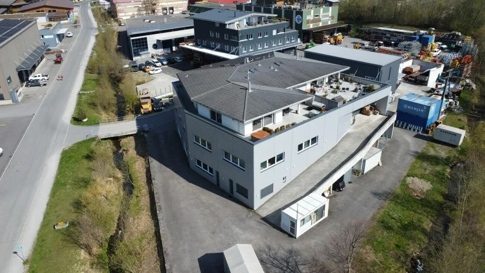 Geniale Gewerbefläche mit Zufahrtsrampe