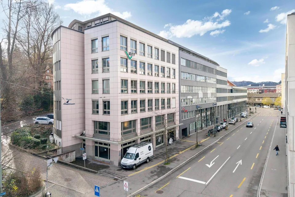 Ausgebaute Bürofläche direkt beim Bahnhof Winterthur!