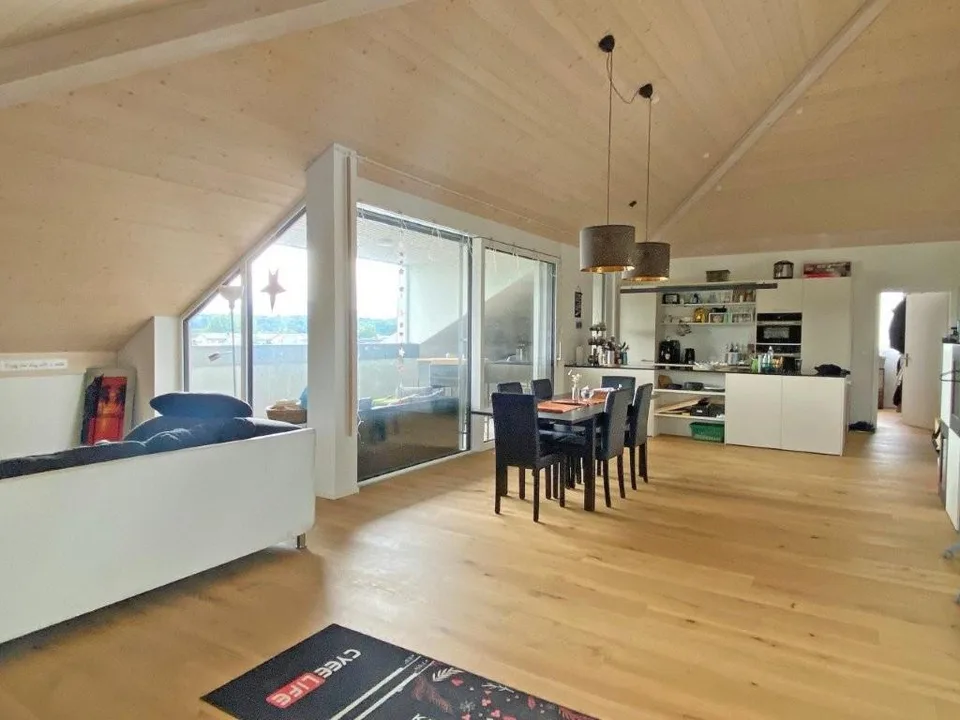 Luxeriöse 5.5 Zimmer-Attikawohnung