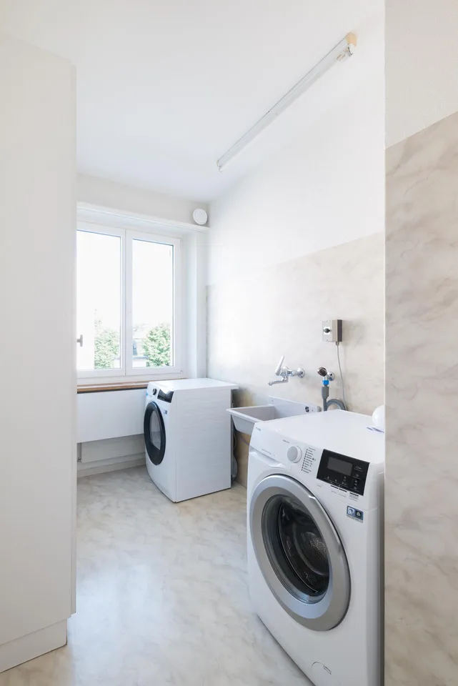 5-Zimmer-Einfamilienhaus 180 m2 im Dorfkern Therwil nähe ÖV – photo 8 sur 12